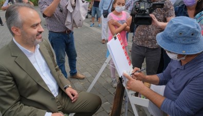 50. Sanat Yılında Başkan Aktaş'ı Çizdi