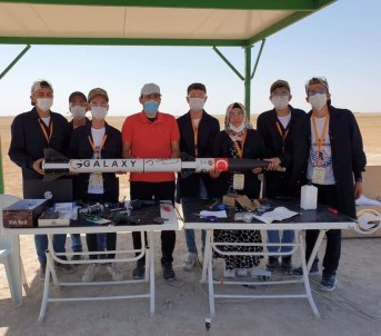 'Ceren Özdemir' İsimli Roket 1500 Metre Yükseğe Ulaştı