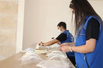 Gençlerden Koruyucu Siperlik Üretimine Devam