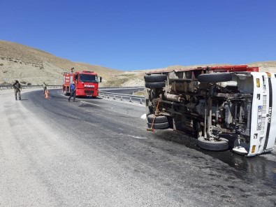 Van'da Trafik Kazası Açıklaması 2 Yaralı