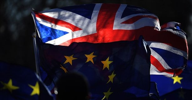 AB'den İngiltere'ye Brexit çağrısı!