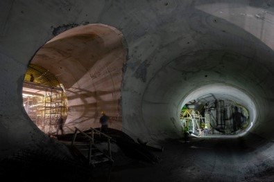 Metro Tüneli Narlıdere İstasyonu İle Buluştu