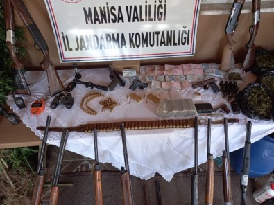 Uyuşturucu Tacirlerine Şafak Baskını