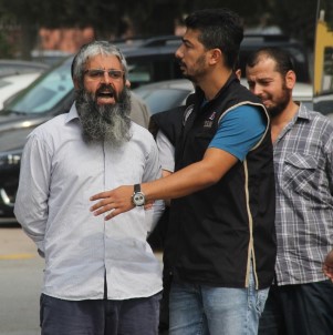 Yüzlerce Kişiyi DEAŞ'a Gönderdi, 10 Çocuğundan Hiçbirini Göndermedi
