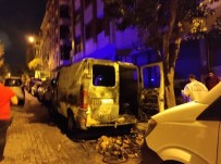 Panelvan Minibüs Sokak Ortasında Alev Alev Yandı Haberi