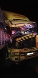 TEM'de 4 Aracın Karıştığı Zincirleme Kazada 2 Kişi Yaralandı Haberi