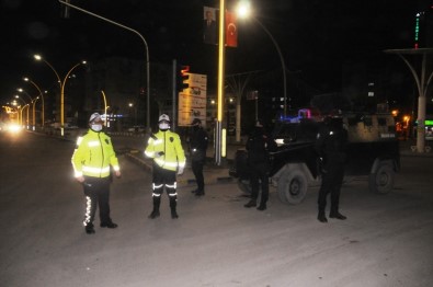 Cizre'de Yılbaşı Gecesi Bin 492 Polis Görev Başında Hazır Bulundu