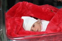 Diyarbakır'da 2021'İn İlk Bebekleri Dünyaya Geldi