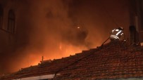 Ümraniye'de Cila Atölyesinde Çıkan Yangın Paniğe Neden Oldu Haberi
