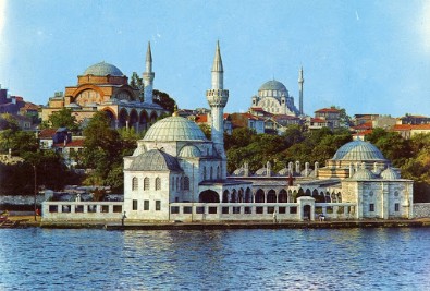 İstanbul'un en güzel camiine kıymayın... CHP'li İBB'den skandal karar!