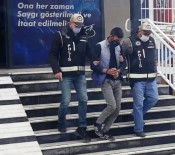 Kapı Kıran Hırsız Yakayı Ele Verdi