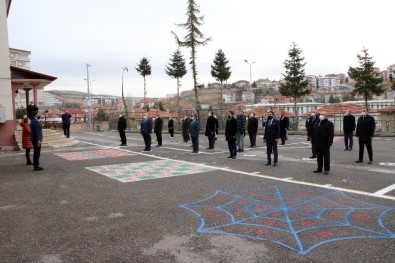 Yozgat'ta Okullarda İstiklal Marşı Okundu