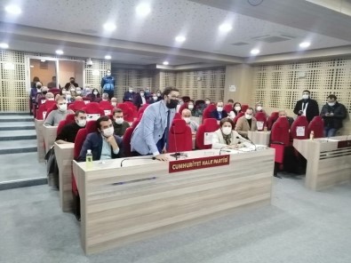 Menemen Seçimi Üçüncü Kez Ertelendi