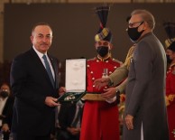 Bakan Çavuşoğlu, Pakistan Cumhurbaşkanı Alvi Tarafından Kabul Edildi