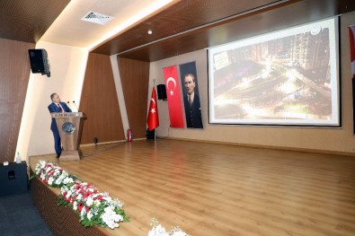 Başkan Yalçın'dan Meclis Üyelerine Sunum