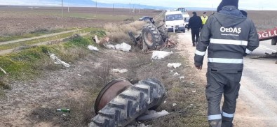 Eskişehir'de Çarpışan 2 Araç Şarampole Yuvarlandı Açıklaması 1'İ Ağır 2 Yaralı