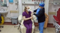 Merzifon'da Sağlık Çalışanları Aşılanıyor Haberi