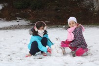 Bergama'da Uzun Bir Süre Sonra Kar Sevinci Haberi