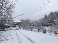 İzmir'de Bozdağ'da Kar Sevinci Haberi
