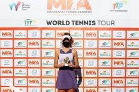 Antalya'da Türk Finalinin Galibi Berfu Cengiz