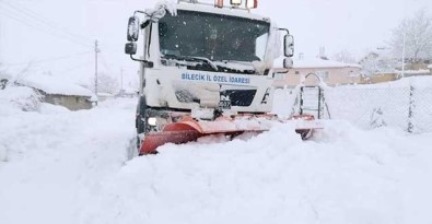 Pazaryeri'nde Birçok Köy Yolu Ulaşıma Kapandı