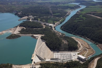 18 Yılda Adana'ya 11 Baraj 1 Gölet Yapıldı