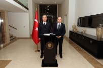 Bakan Akar, Türkiye'nin Bağdat Büyükelçiliği'ni Ziyaret Etti