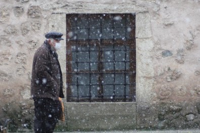 Sinop'ta 4 Yıllık Kar Hasreti Sona Erdi
