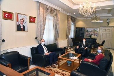 Yatağan Termik Enerji Genel Müdürü Korhan Tiryaki, Vali Tavlı'yı Ziyaret Etti