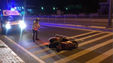 Kuşadası'nda Motosiklet Kazası Açıklaması 1 Ağır Yaralı