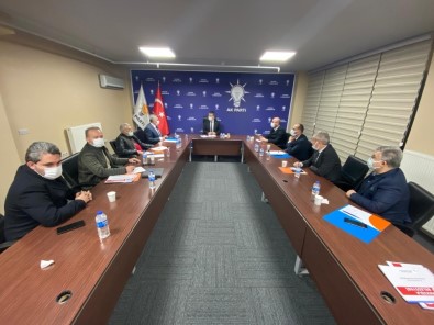 Başkan Çopuroğlu'ndan İlçe Başkanları Ve Belediye Başkanları İle İstişare Toplantısı