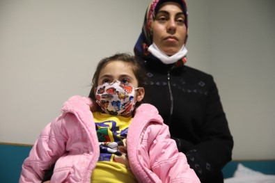 Elazığ'da Enkazdan 28 Saat Sonra Kurtulan Anne Ayşe Ve Yüsra Bebek, Depremin İzleriyle Yaşıyor