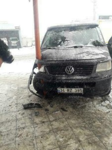 Iğdır'da Kar Yağışı Beraberinde Kaza Getirdi