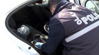 Polisin Şok Uygulamasına Takılan Hırsızlar Çaldıkları Araçları Bırakıp Kaçtı Haberi