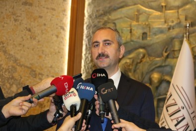 Adalet Bakanı Gül'den Anayasa Mahkemesi Açıklaması