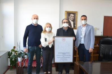 ADÜ Uygulama Ve Araştırma Hastanesi Yenidoğan Yoğun Bakım Ünitesi 'Bebek Dostu' Unvanını Aldı