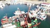 Balıkçı Tekneleriyle Dolan Şile Limanı Havadan Görüntülendi Haberi