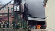 Arnavutköy'de Ayakkabı Fabrikasında Yangın Çıktı Haberi