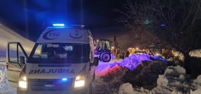 Siirt'te Kar Yolları Kapattı, Hasta Adam İçin Ekipler Seferber Oldu