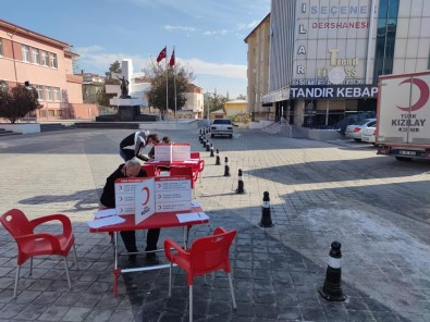 Kızılay Sungurlu'da Kan Bağışı Kampanyası Düzenledi