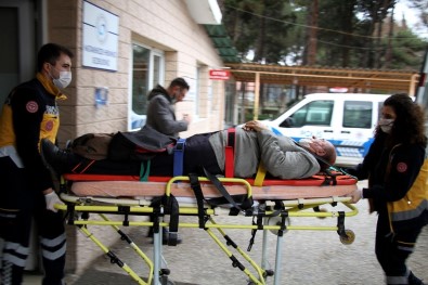 Kula'da 2 Farklı Kazada Toplam 7 Kişi Yaralandı