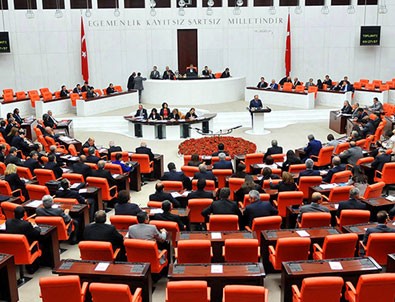 Kritik tezkere Meclis'ten geçti!