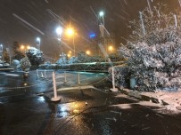 İstanbul'da Kar Yağışı Akşam Saatlerinde Etkili Oldu
