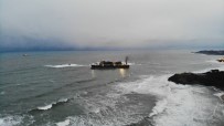 Riva'da Karaya Oturan Geminin Son Hali Havadan Görüntülendi Haberi