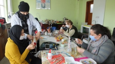 Balıkesir'de Evde Sıkılan Kurslara Koştu