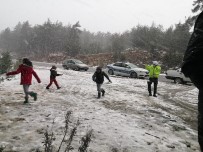 Bodrum'a Yıllar Sonra Kar Yağdı