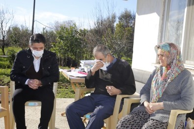 Cezaevindeki Melek İpek'in Çocuklarına 'Başkan Amca' Desteği