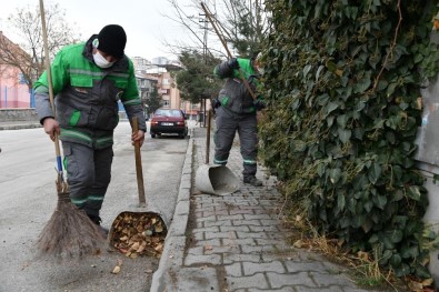 Mamak Dip Bucak Temizleniyor