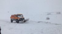 Tunceli-Erzincan Karayolu Tırların Geçişine Kapatıldı Haberi