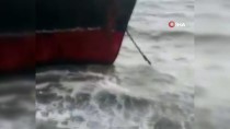Zeytinburnu'nda Karaya Oturan Gemiyi Kurtarmak İçin Ekipler Bölgede Haberi
